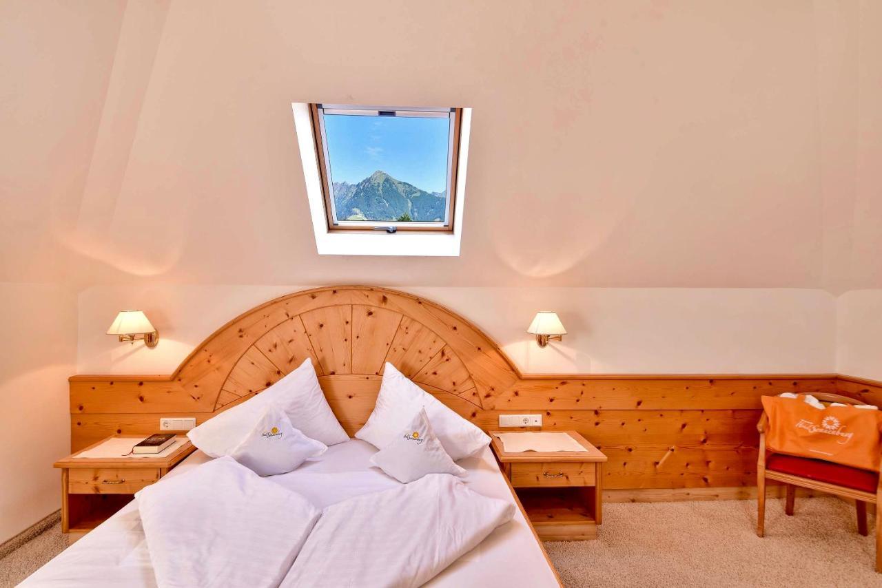 Hotel Sonnenburg Merano Exteriör bild