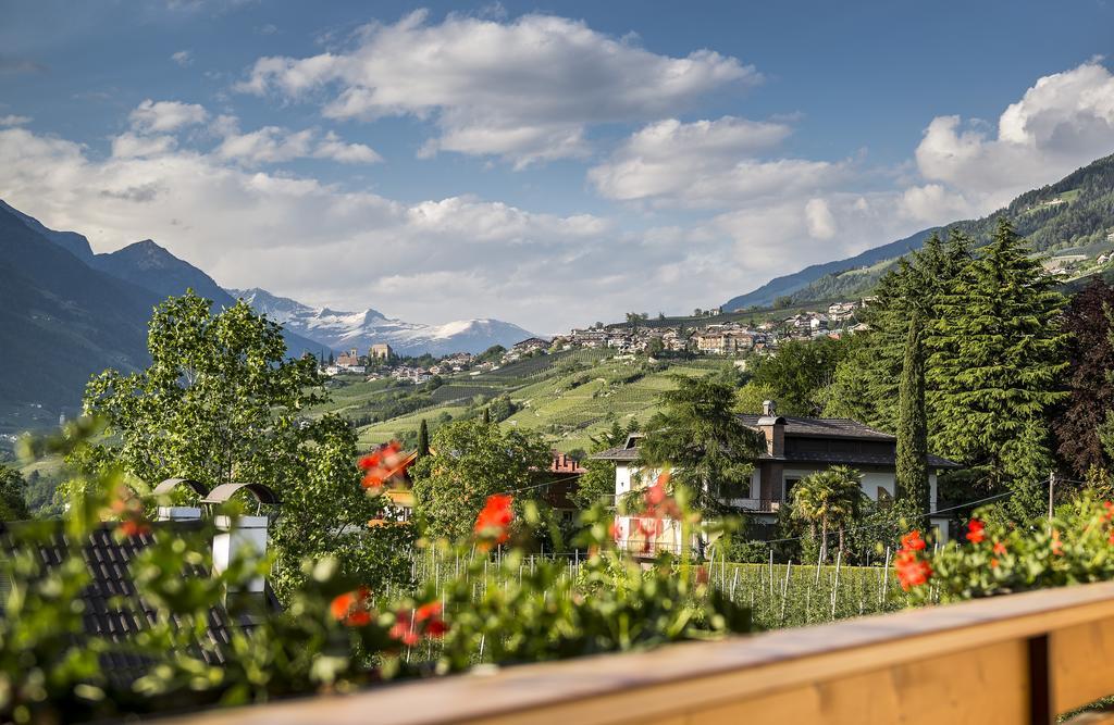 Hotel Sonnenburg Merano Rum bild