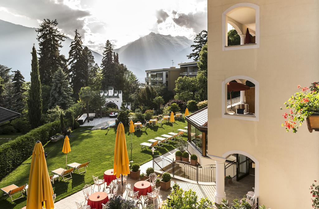 Hotel Sonnenburg Merano Exteriör bild