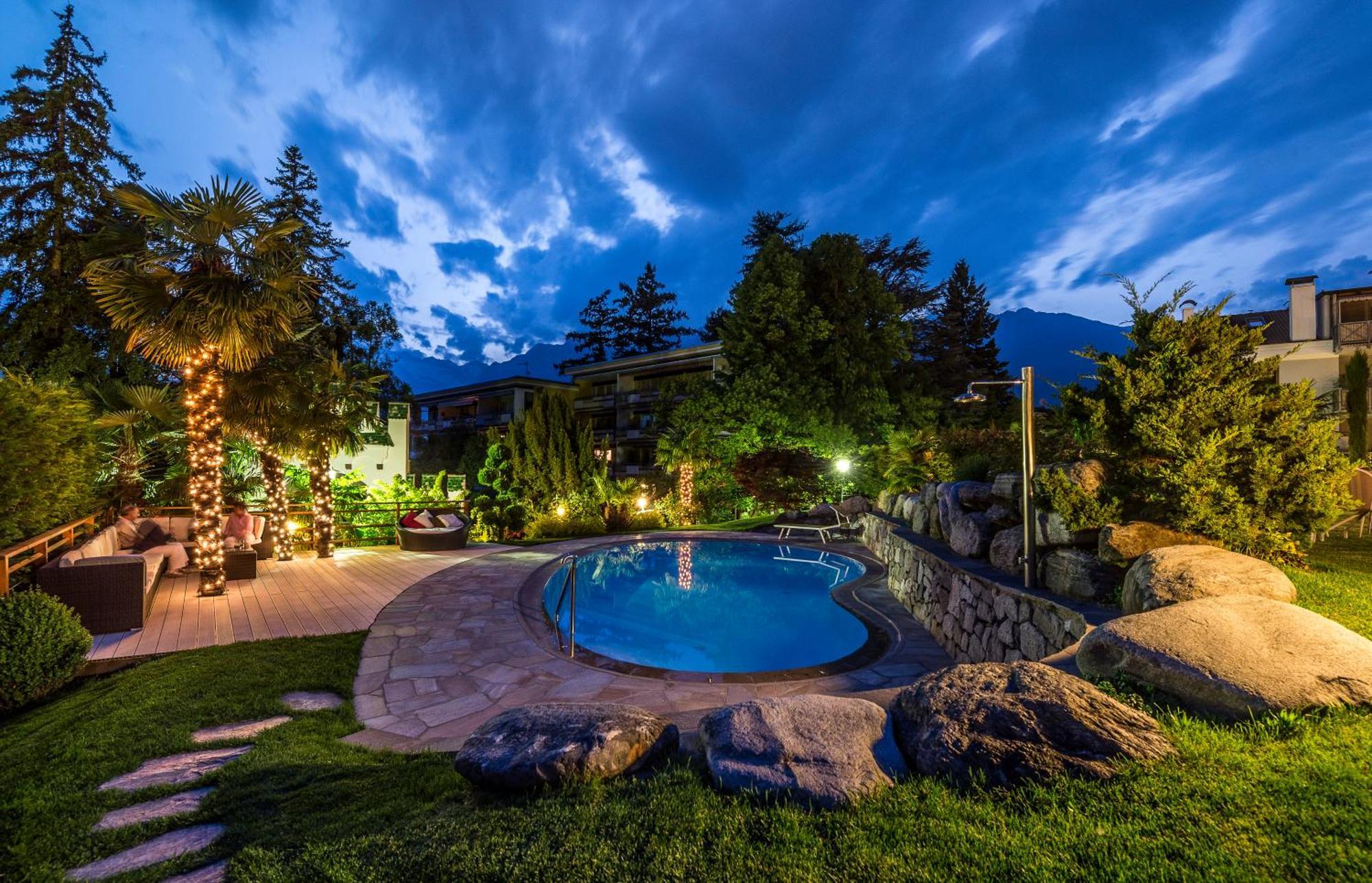 Hotel Sonnenburg Merano Exteriör bild