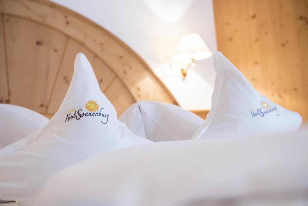 Hotel Sonnenburg Merano Exteriör bild