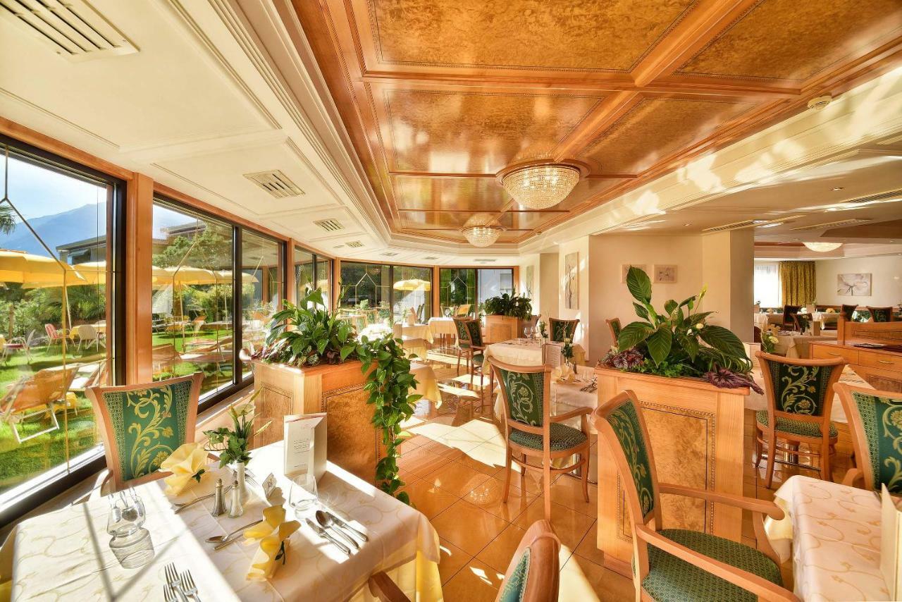 Hotel Sonnenburg Merano Exteriör bild